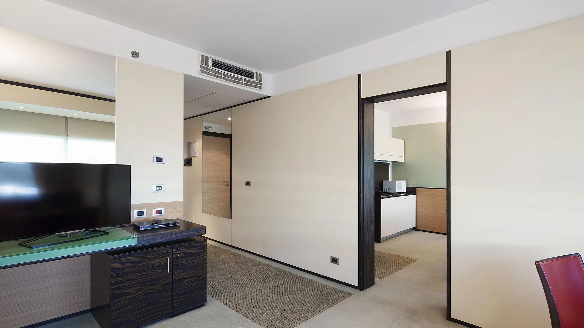 מסטרה Nh Venezia Laguna Palace 4*,